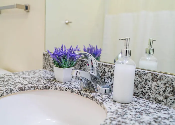 Apartamento Stylish 2bd - Cdt - Gym, Pool, Parking - Sleep 8 *