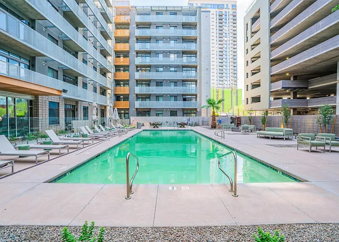 Stylish 2bd - Cdt - Gym, Pool, Parking - Sleep 8 Apartamento Phoenix