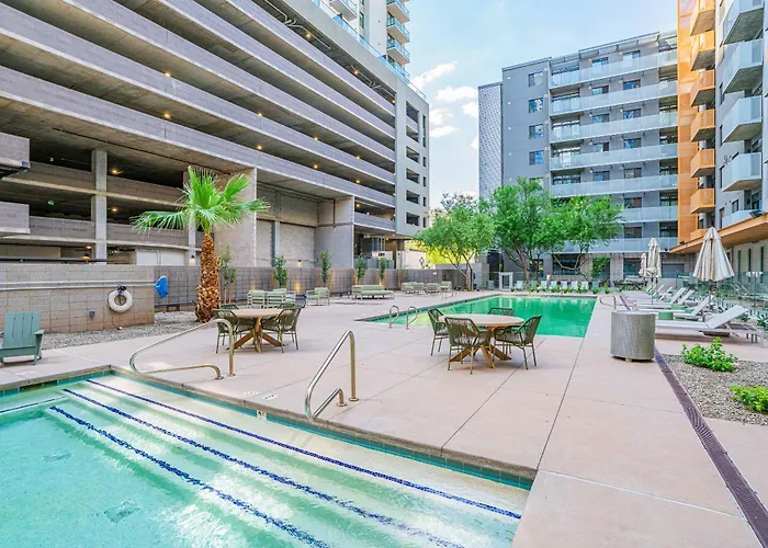 Stylish 2bd - Cdt - Gym, Pool, Parking - Sleep 8 Apartamento *