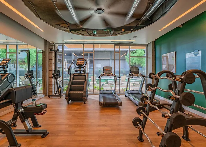 Stylish 2bd - Cdt - Gym, Pool, Parking - Sleep 8 Apartamento *