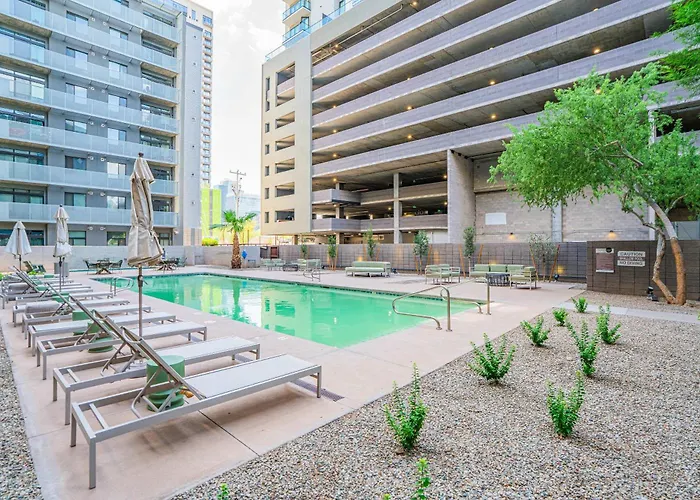 Apartamento Stylish 2bd - Cdt - Gym, Pool, Parking - Sleep 8 Phoenix